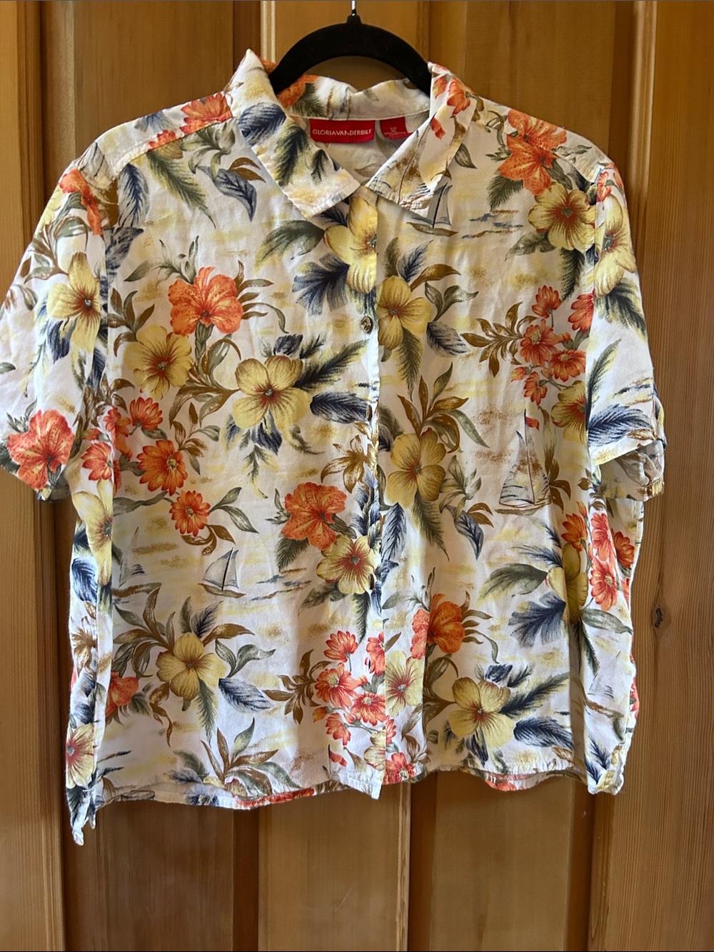 Gloria Vanderbilt White Tropical Floral Short-Sleeve Button-Down